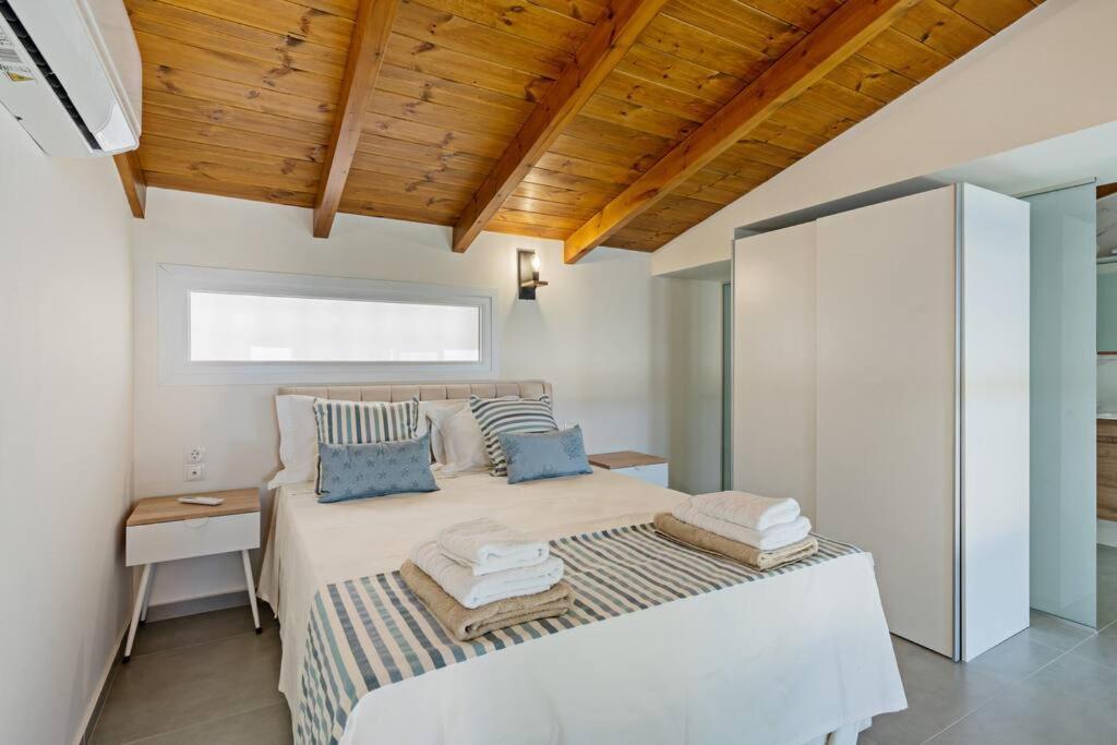 Sofia Suite, A Seafront Hideaway ! Pánormos Dış mekan fotoğraf